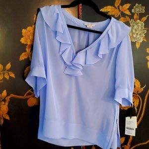 100 % silk Blouse, feminine with sporty sleeves, powder blue, Worth